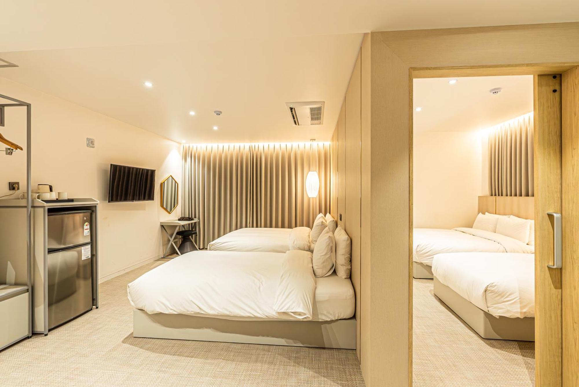Hotel The Grang Σεογκουίπο Εξωτερικό φωτογραφία