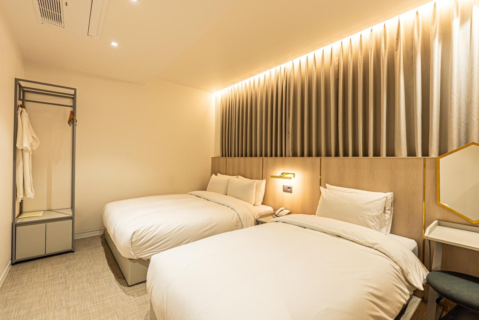 Hotel The Grang Σεογκουίπο Εξωτερικό φωτογραφία