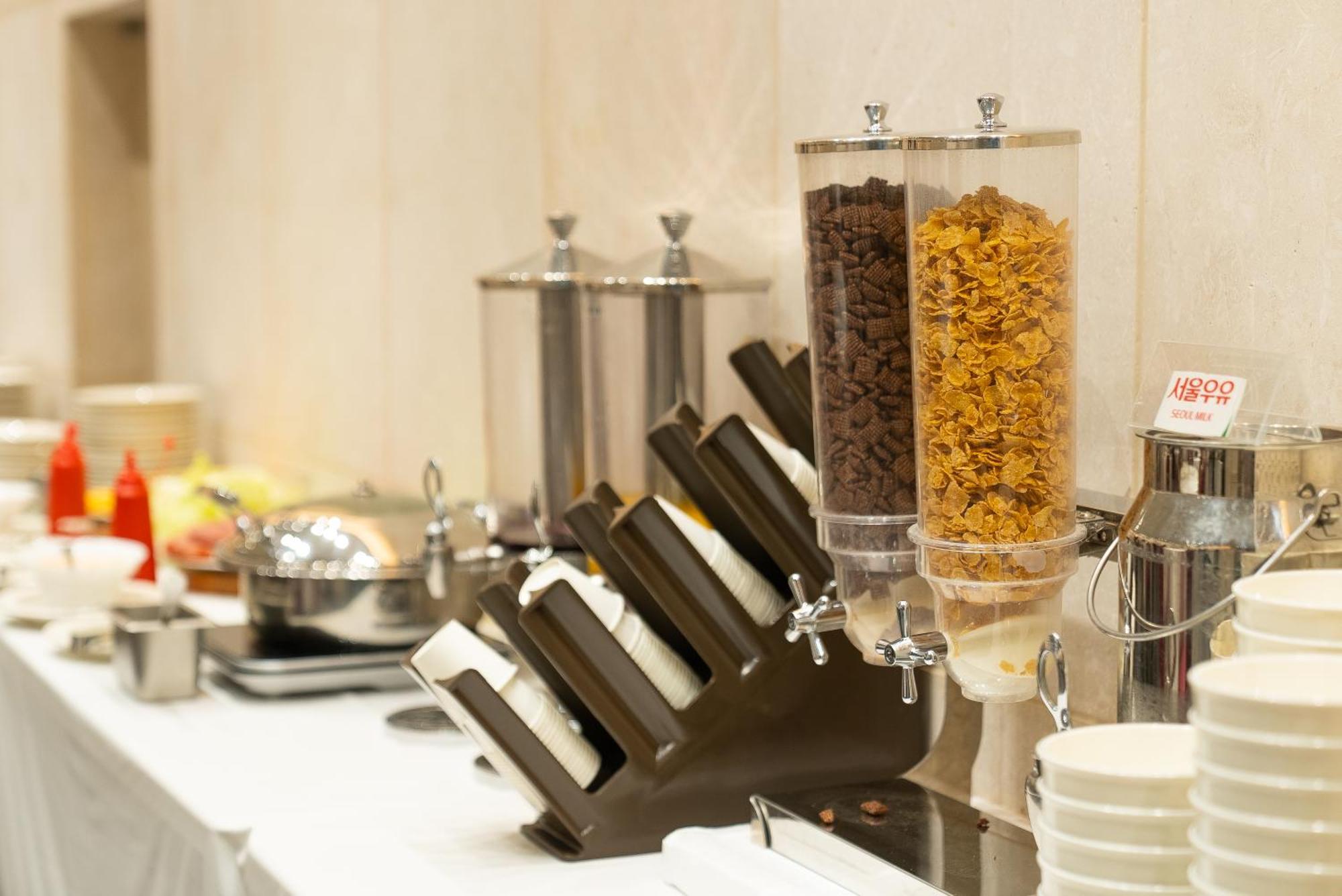 Hotel The Grang Σεογκουίπο Εξωτερικό φωτογραφία